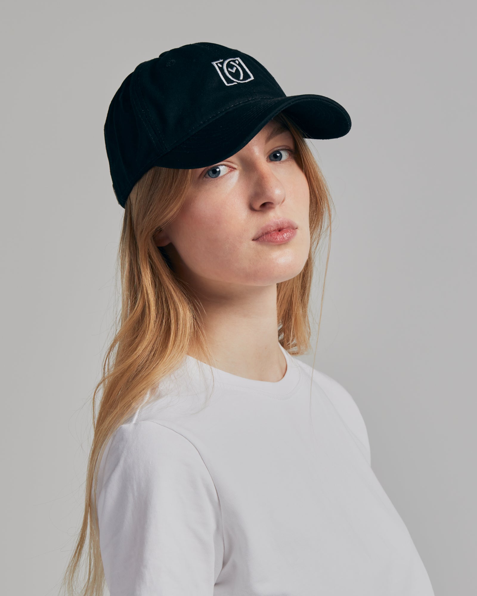 Casquette brodé noire femme